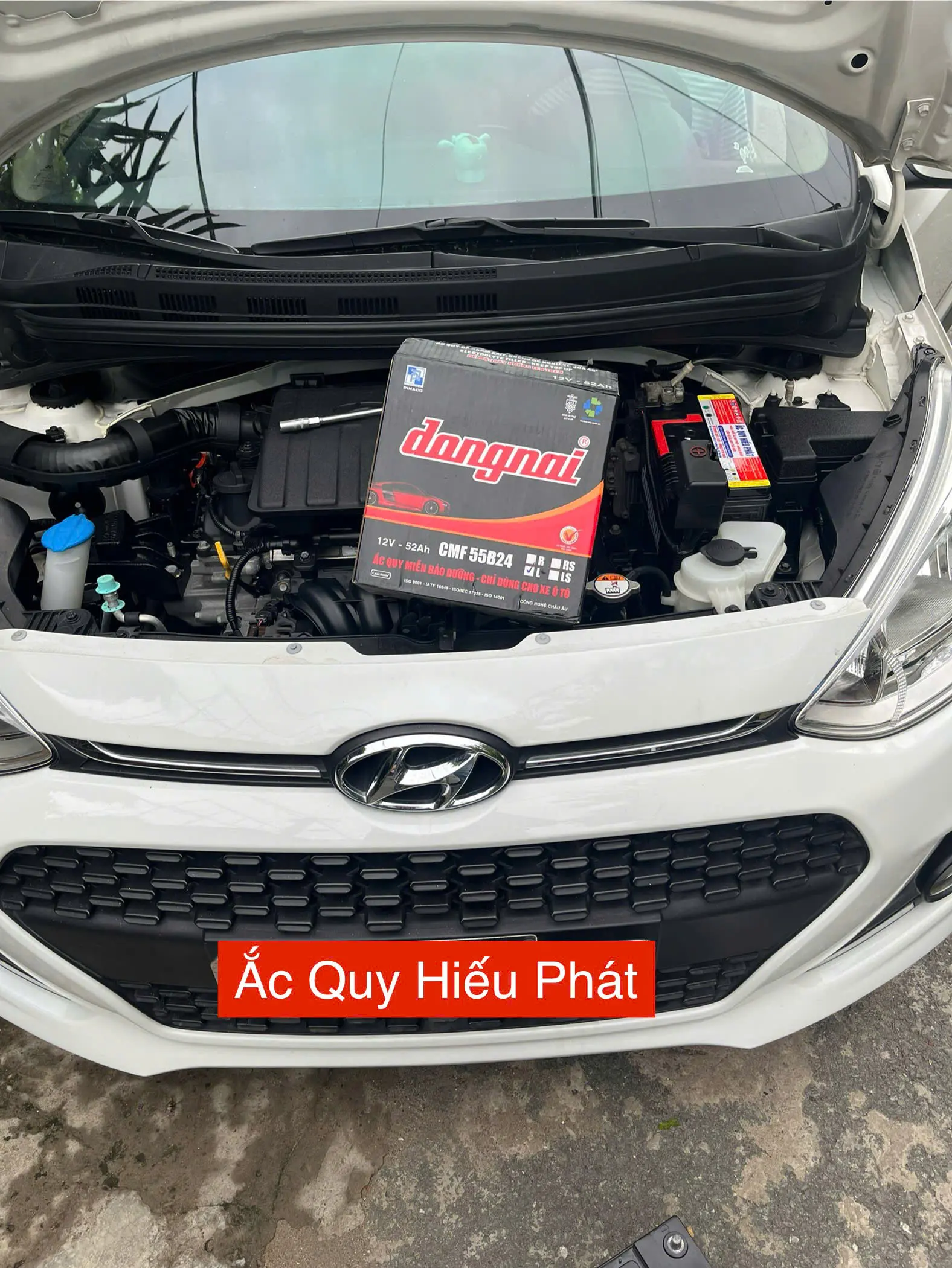 Thay bình ắc quy xe Hyundai i10 - Ắc quy Hiếu Phát